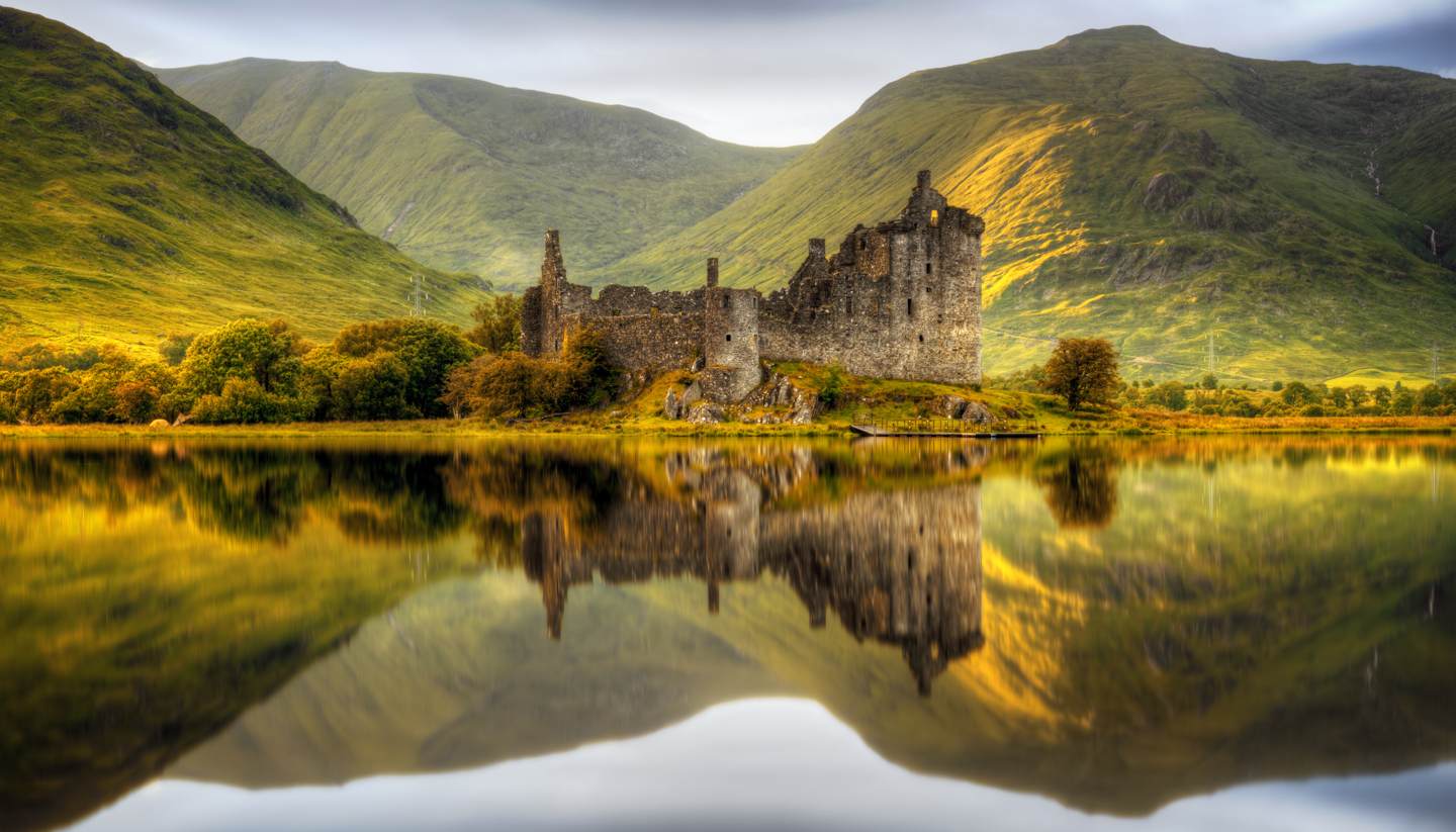 Scotland - Kilchurn Castle, Loch Awe, Scotland